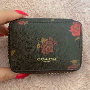 Coach Pill Box